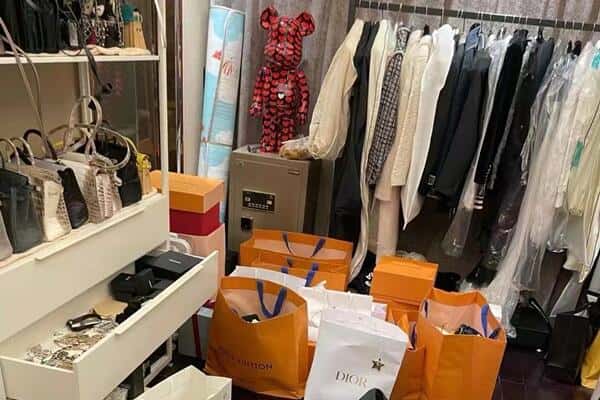 绥化市安达回收一线品牌衣服